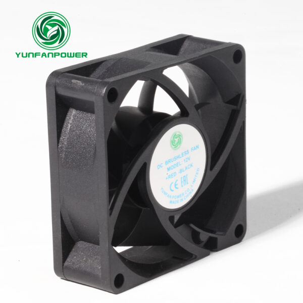 7025 DC FAN 70X25MM